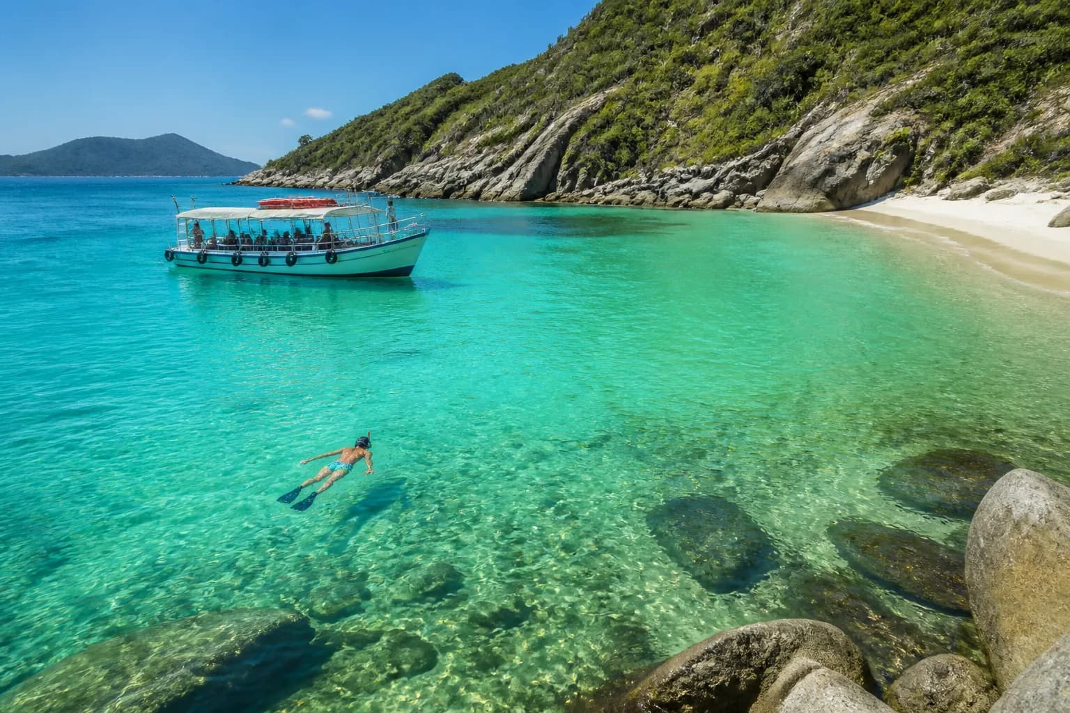Experiência de Praia e Snorkeling